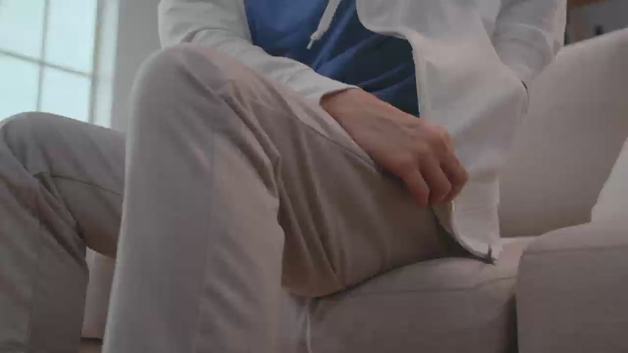 TUTT eReader 5.76” Touchscreen | 32 + 128GB (SD Card) Protective Case | E-ink Ultra Light & Slim E3