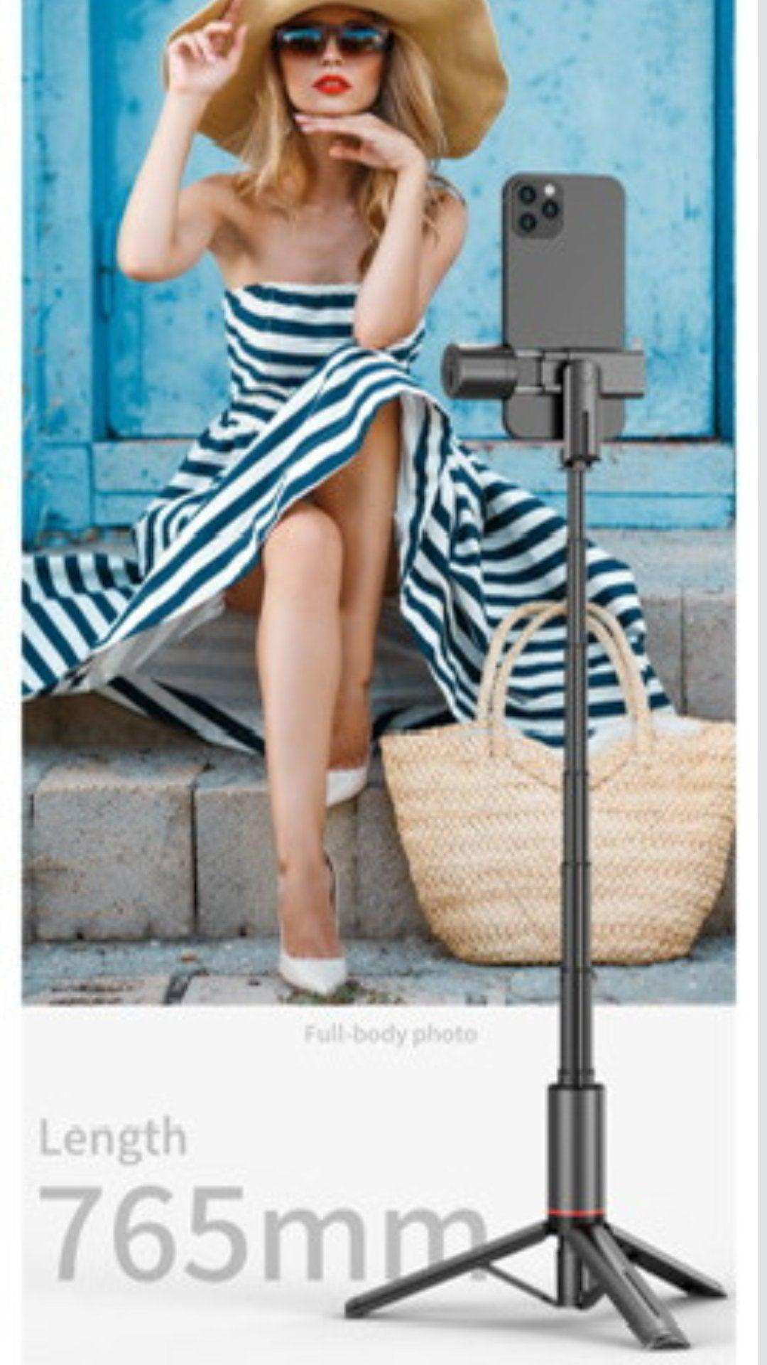 Selfie stick phone holder with detachable remote and fill light, tripod extended to 765mm, TUTT